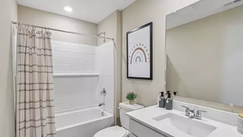 Bath - 13511 S Arroyo Ln, Plainfield, IL 60544 photo 3 of 4