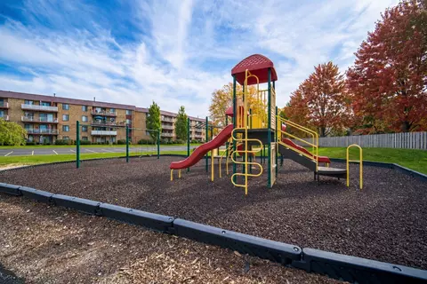 Other - 5400 Astor Ln #103, Rolling Meadows, IL 60008 photo 3 of 5