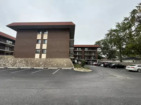 9540 Mayfield Ave #S113, Oak Lawn, IL 60453