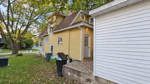 Exterior - 506 N Genesee St, Morrison, IL 61270 photo 4 of 4