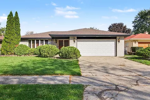 1132 E 166th Pl, South Holland, IL 60473