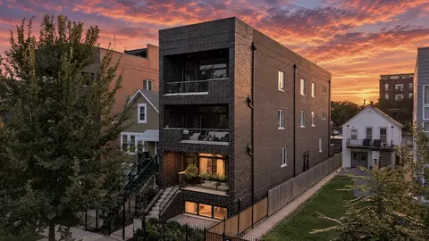 1818 N Sawyer Ave #1E, Chicago, IL 60647