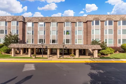 400 Ascot Dr #3E, Park Ridge, IL 60068