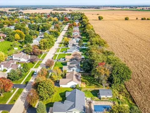 View/Area - Undisclosed, Winnebago, IL 61088 photo 4 of 8
