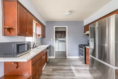 Kitchen - 140 Section Line Rd, Manteno, IL 60950 photo 1 of 4