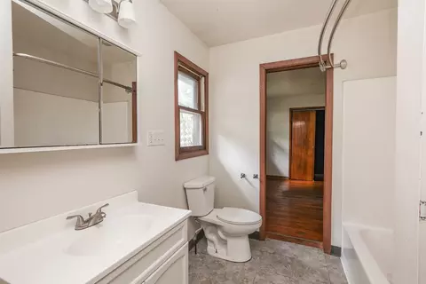 Bath - 140 Section Line Rd, Manteno, IL 60950 photo 1 of 2