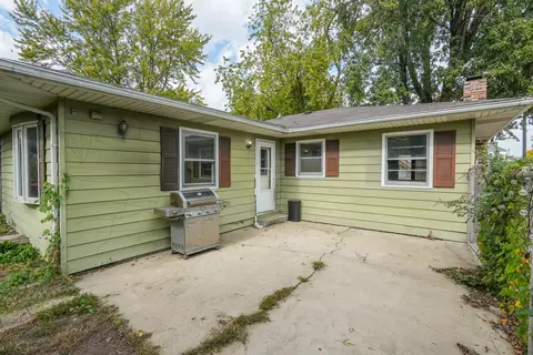 Exterior - 140 Section Line Rd, Manteno, IL 60950 photo 4 of 5