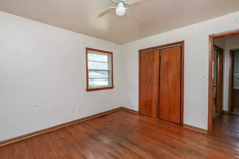 Bedroom - 140 Section Line Rd, Manteno, IL 60950 photo 2 of 3
