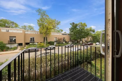 Exterior - 1473 E Park Pl, Chicago, IL 60637 photo 3 of 7