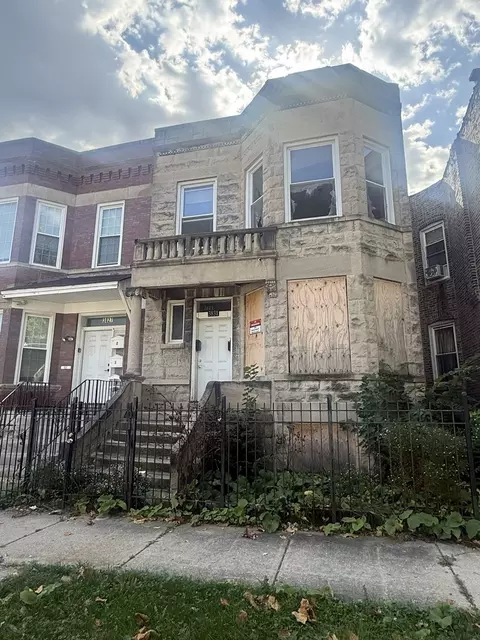 3831 W Grenshaw St, Chicago, IL 60624
