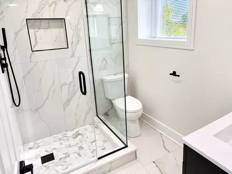 Bath - 16549 Winchester Ave, Markham, IL 60428 photo 2 of 2