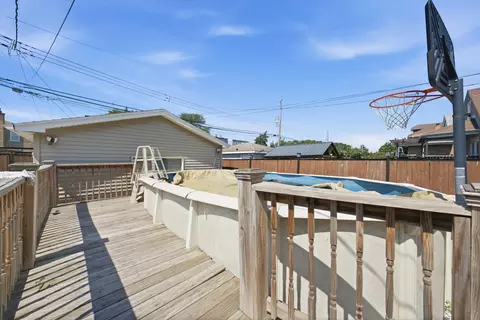 Exterior - Undisclosed, Chicago, IL 60629 photo 6 of 8