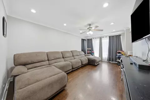 Living - Undisclosed, Chicago, IL 60629 photo 2 of 2