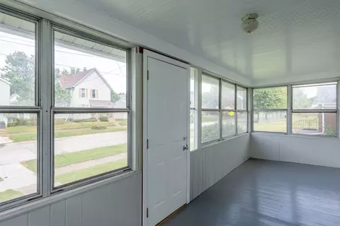 Exterior - 1718 13th Ave, Moline, IL 61265 photo 3 of 5