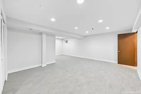 Other - 400 E Kensington Rd #B, Mount Prospect, IL 60056 photo 2 of 4