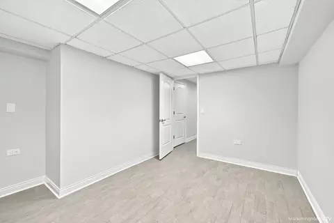 Bedroom - 400 E Kensington Rd #B, Mount Prospect, IL 60056 photo 8 of 8