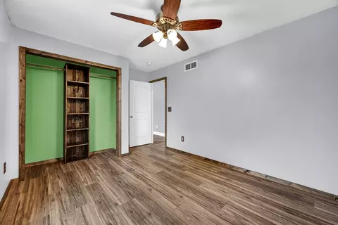 Bedroom - 397 E Clay St, El Paso, IL 61738 photo 5 of 7