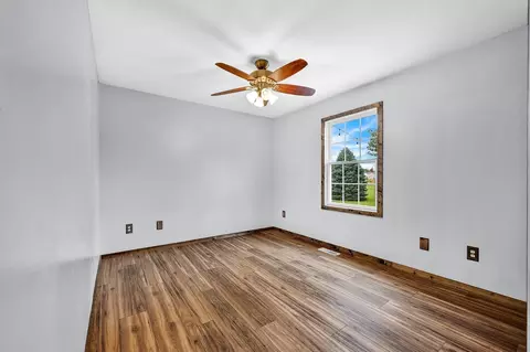 Bedroom - 397 E Clay St, El Paso, IL 61738 photo 4 of 7