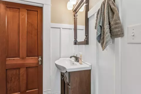 Bath - 108 E Van Buren St, Philo, IL 61864 photo 1 of 4