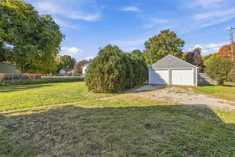 Exterior - 108 E Van Buren St, Philo, IL 61864 photo 8 of 9