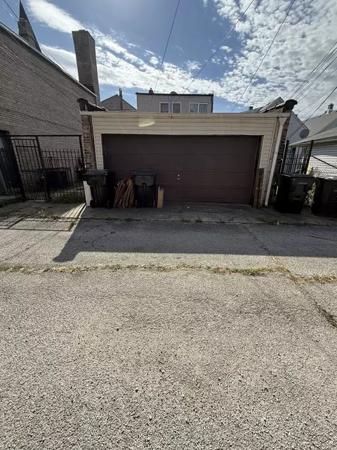 Exterior - 648 E 92nd St, Chicago, IL 60619 photo 3 of 3