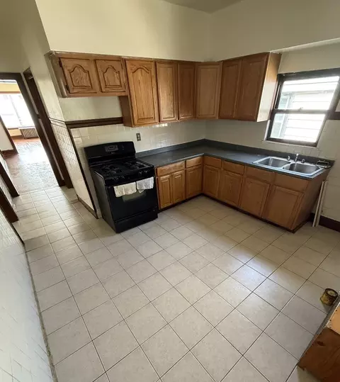 Kitchen - 648 E 92nd St, Chicago, IL 60619 photo 2 of 2