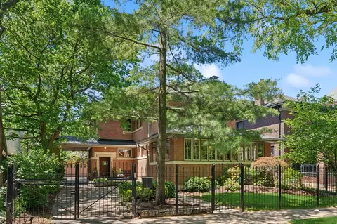 4234 N Hazel St, Chicago, IL 60613