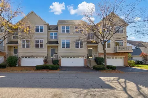 1871 Watercolor Pl, Grayslake, IL 60030