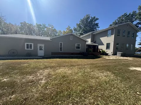 8157 Nancy Rose Ln, Du Quoin, IL 62832