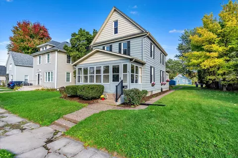1321 39th St, Rock Island, IL 61201