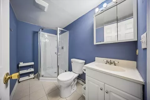 Bath - 1372 S 6th Ave, Des Plaines, IL 60018 photo 2 of 2