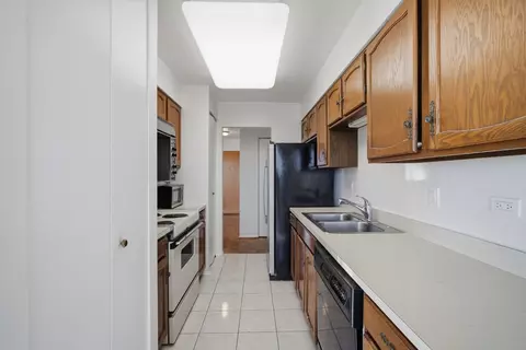 Kitchen - Undisclosed, Glenview, IL 60025 photo 2 of 4