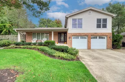111 Norton Dr, Bloomingdale, IL 60108