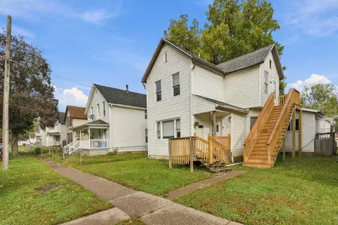 1828 W 6th St, Davenport, IA 52802