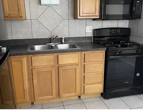 Kitchen - 1316 Argo Ln, Lockport, IL 60441 photo 3 of 3