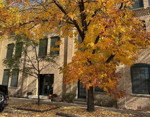 5235 N Ravenswood Ave #11, Chicago, IL 60640