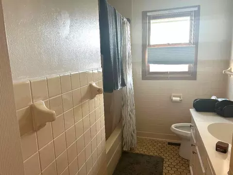 3807 Main St, Mchenry, IL 60050 photo 5
