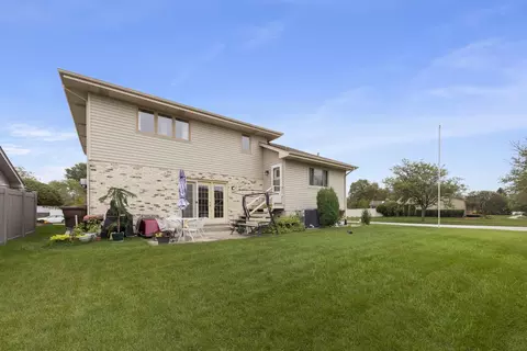 Exterior - Undisclosed, Tinley Park, IL 60477 photo 3 of 5