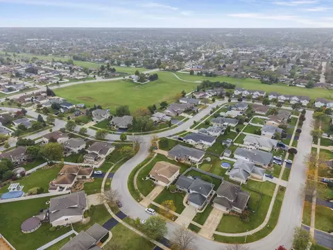 View/Area - Undisclosed, Tinley Park, IL 60477 photo 5 of 12