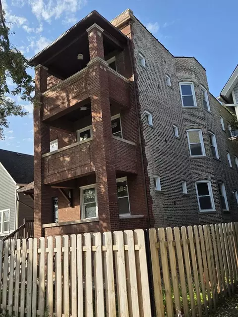 18 E 113th St, Chicago, IL 60628