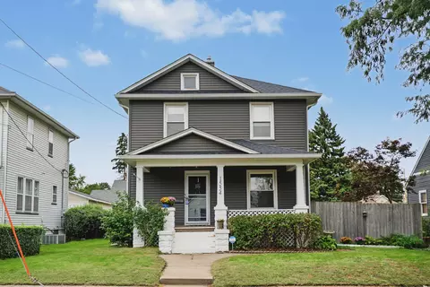 1554 W High St, Davenport, IA 52804