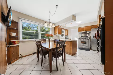 Kitchen - 20640 Promethian Way, Olympia Fields, IL 60461 photo 5 of 5