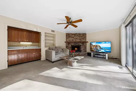 Living - 20640 Promethian Way, Olympia Fields, IL 60461 photo 3 of 5