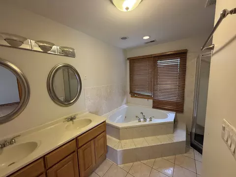 Bath - 8516 Moody Ave, Burbank, IL 60459 photo 1 of 3