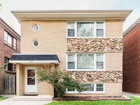 7828 W Addison St, Chicago, IL 60634