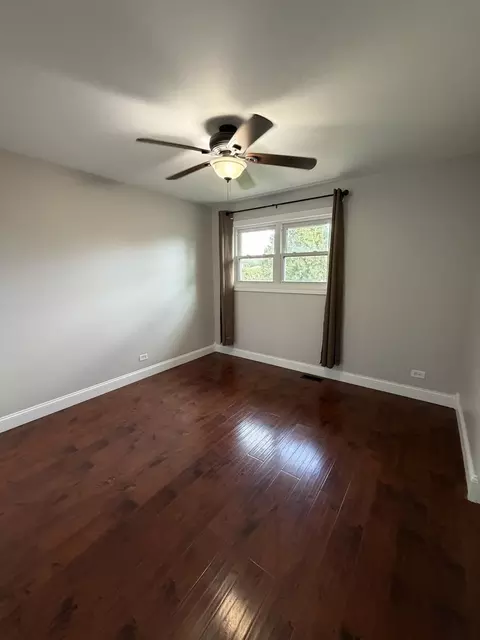 Bedroom - 15524 Lorel Ave, Oak Forest, IL 60452 photo 4 of 5