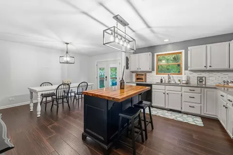 Kitchen - 36348 N Wesley Rd, Ingleside, IL 60041 photo 4 of 4