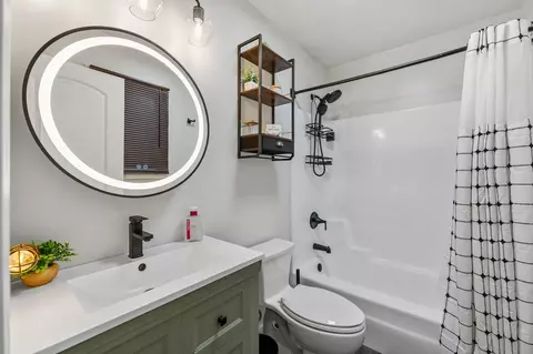 Bath - 36348 N Wesley Rd, Ingleside, IL 60041 photo 1 of 2