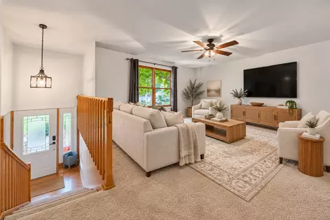 Living - 36348 N Wesley Rd, Ingleside, IL 60041 photo 1 of 4
