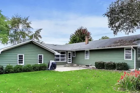 Exterior - 3601 W Clover Ave, Mchenry, IL 60050 photo 5 of 5